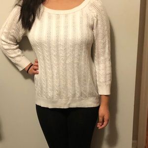 Cream 3/4 quarter sleeve sweater